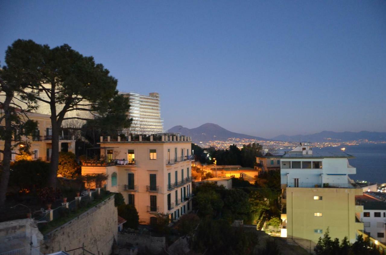 Appartamento Panoramico "Il Glicine" Nápoles Exterior foto