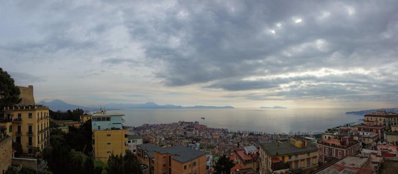 Appartamento Panoramico "Il Glicine" Nápoles Exterior foto