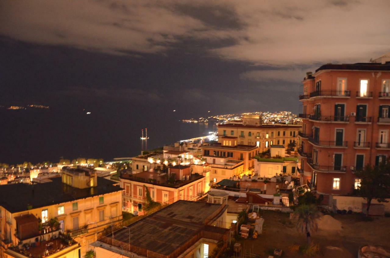 Appartamento Panoramico "Il Glicine" Nápoles Exterior foto